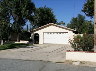 1130 Tourmaline Ave, Mentone, CA 92359
