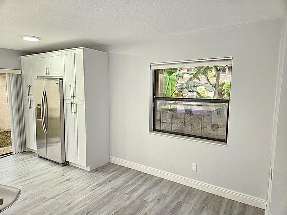 5th image of 2785 Evergreen Way