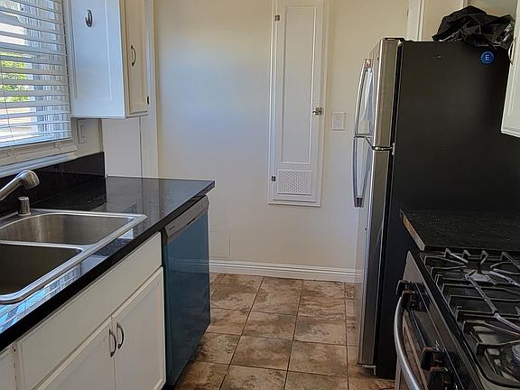 4th image of 1839 Thayer Ave #1841-1/2