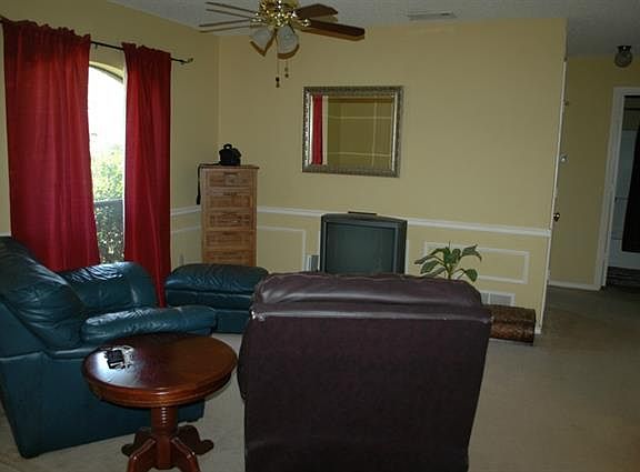 5th image of 7960 Williams Ave