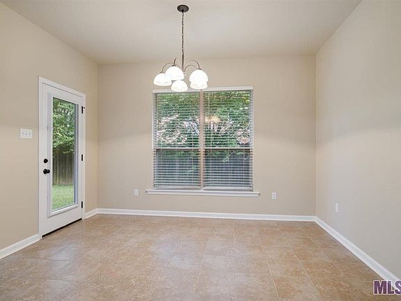 4th image of 6555 Cameren Oaks Dr