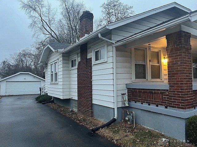 2nd image of 3804 Hoover Ave
