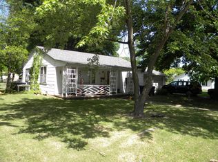 1915 Missouri Ave, Carthage, MO 64836