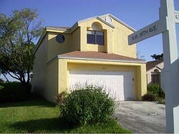 1st image of 3571 NW 21st St