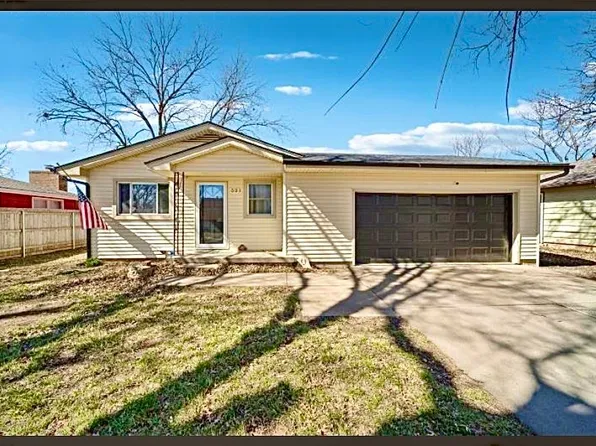 521 Wire Ave, Haysville, KS 67060