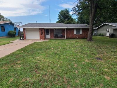 2120 Edgemont Dr, Arkansas City, KS, 67005
