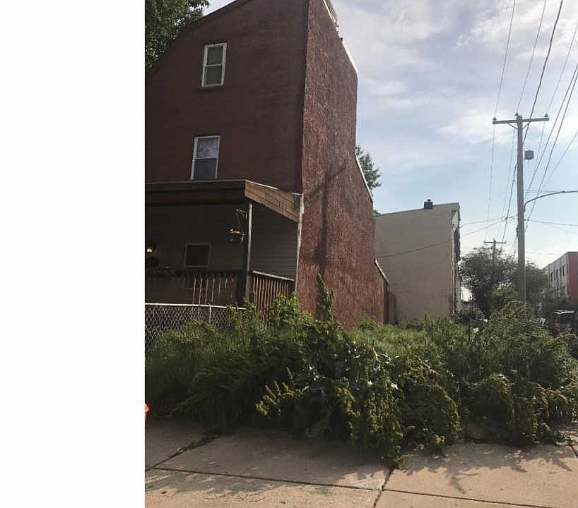 2nd image of 1230 E Palmer St
