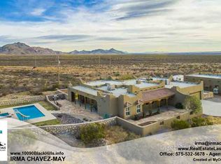 10090 Black Hills Rd, Las Cruces, NM 88011