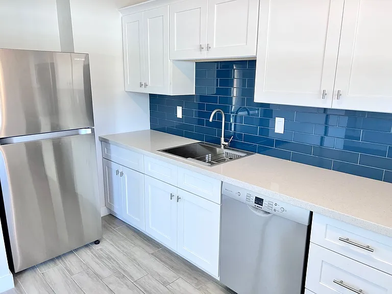 70 E Mitchell Dr #201 — Photo 10