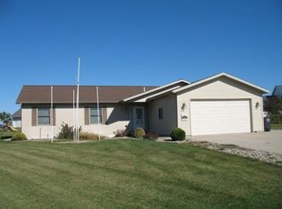 283 Currant Ct, Omro, WI 54963