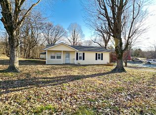 4723 76th Hwy, Cottontown, TN 37048