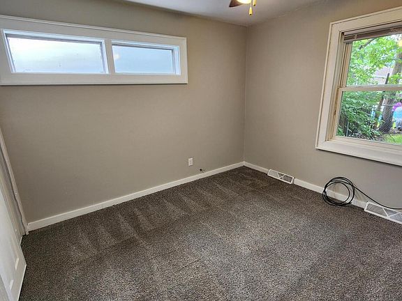 4th image of 3515 164th St