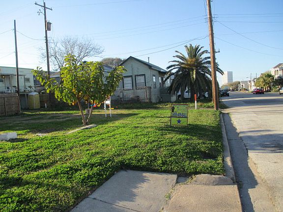 2nd image of 1715 20th St