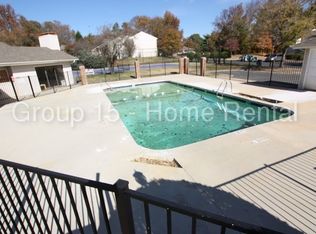 7916 Princess Ann Dr, Charlotte, NC 28212