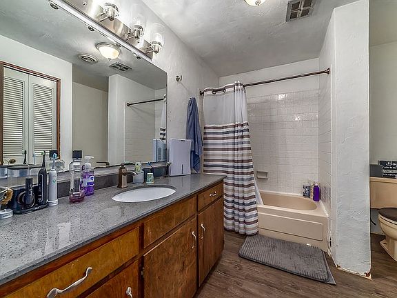 Lower Bathroom