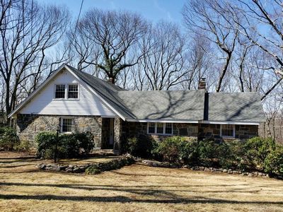 935 James Farm Rd, Stratford, CT, 06614