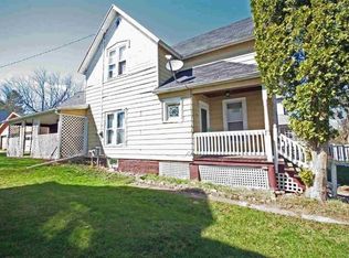 106 Plymouth St, Elroy, WI 53929