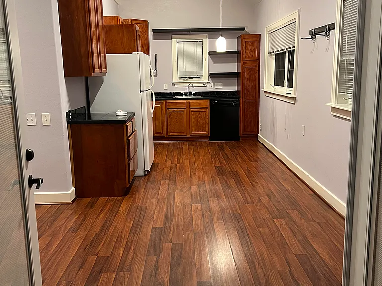 1702 W Main St #B — Photo 7
