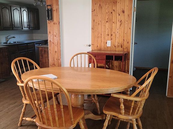 2nd image of 5040 Lakeshore Dr #5040