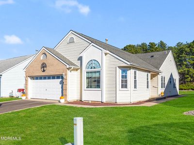 51 Narberth Way, Toms River, NJ, 08757