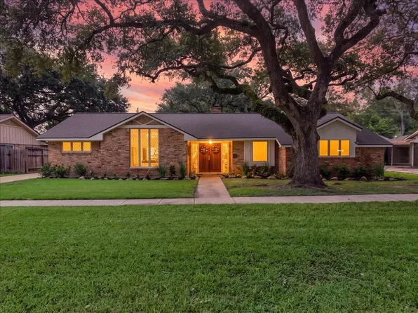 2022 Willow Wisp Dr, Seabrook, TX 77586