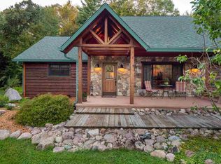 7430 Wilderness Dr, Rosholt, WI 54473