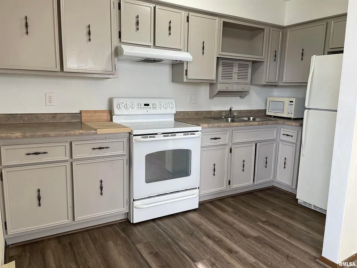 Valley Heights Apartments — Photo 3