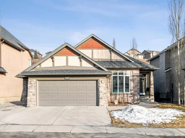 385 S Discovery Ridge Blvd SW, Calgary, AB T3H 5T7