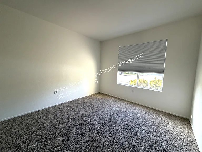 170 Goodwin Rd #1 — Photo 5