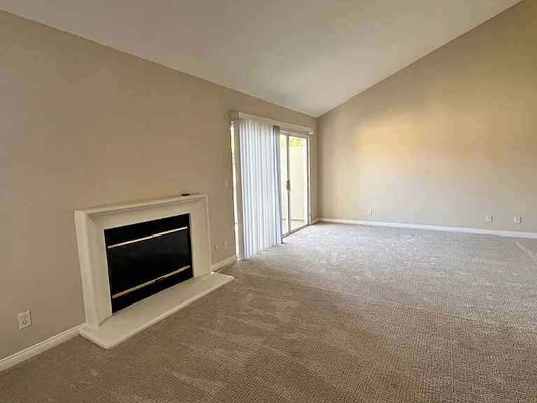 16 Brigmore Aisle — Photo 22