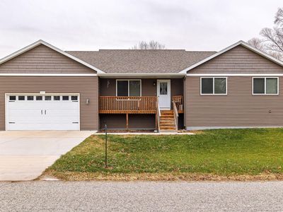 1609 Manor Dr NE, Alexandria, MN, 56308