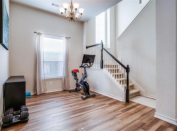 5th image of 5301 Grovewood Dr