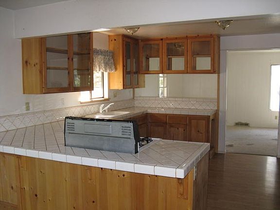 4th image of 7430 Kingswood Dr