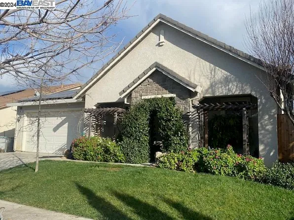 17067 Campos Dr, Esparto, CA 95627