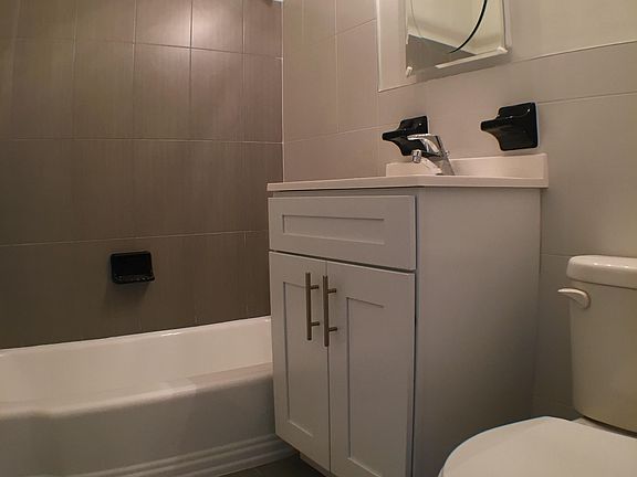 4th image of 1720 Bedford Ave APT 10B