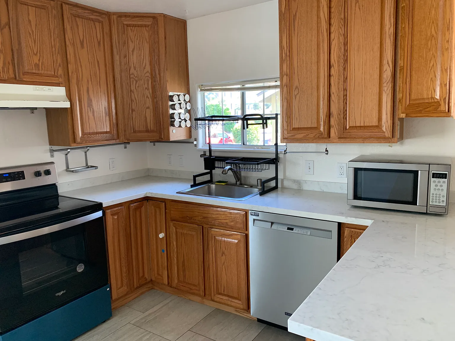 1005 Villa St — Photo 3