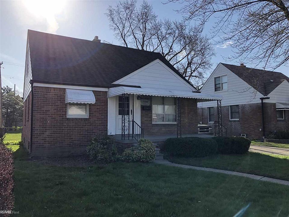 1st image of 25294 Mackinac St