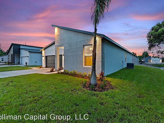 5th image of 305 Royal Palm Cir