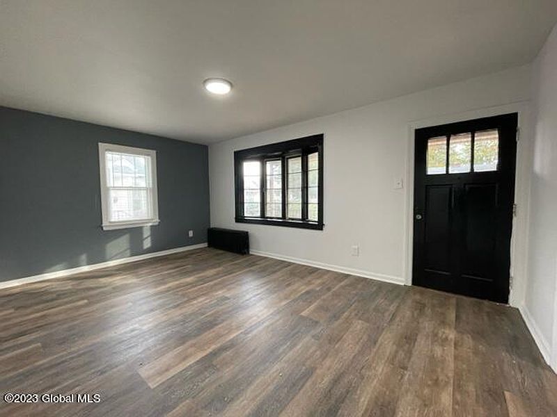 3rd image of 3245 Taylor Street