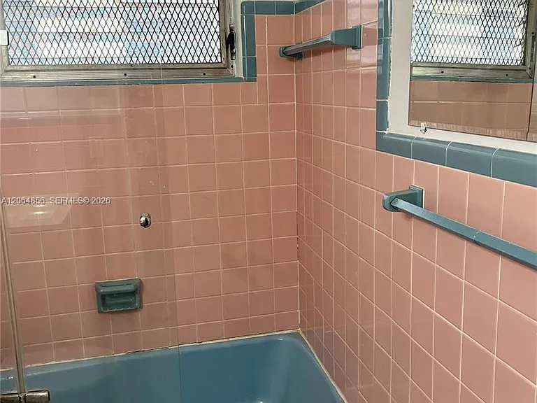 644 Meridian Ave #10 — Photo 7
