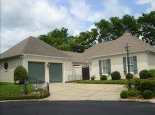 11 Northpointe Cv, Jackson, MS 39211