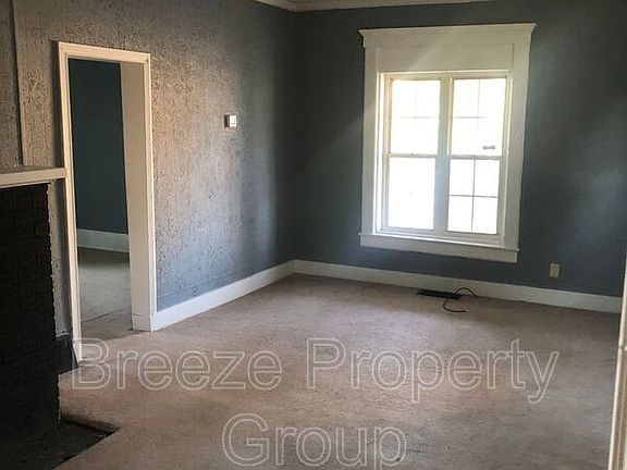 2nd image of 331 N Jameson Ave