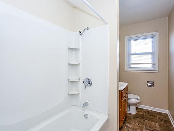 5th image of 9051 E 206th St #9051