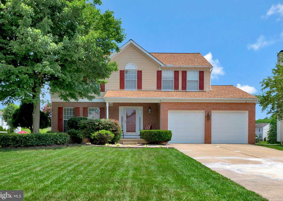 1st image of 3 Coralberry Dr