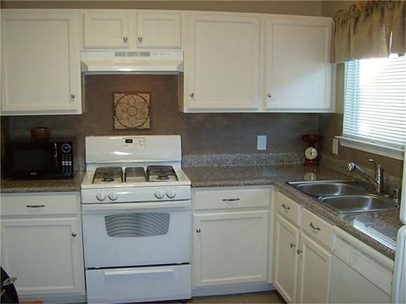 3rd image of 20514 Patriot Park Ln