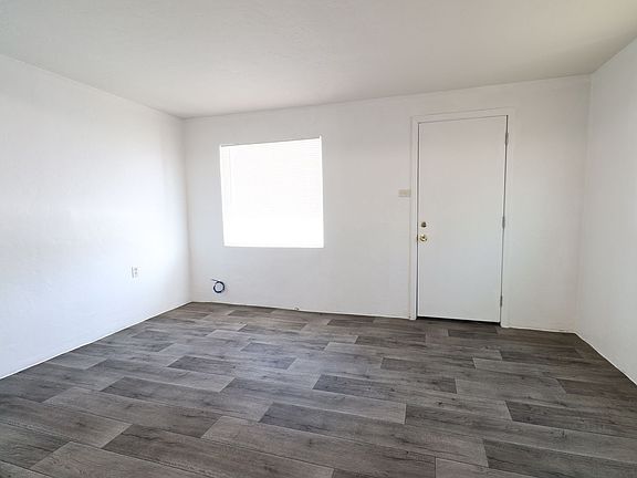 3rd image of 2514 N Geronimo Ave #10