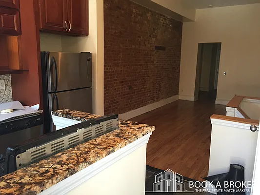 Rented by Book A Broker | media 13