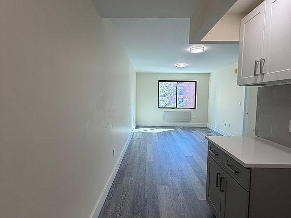 5th image of 2512 Bronx Park E #A