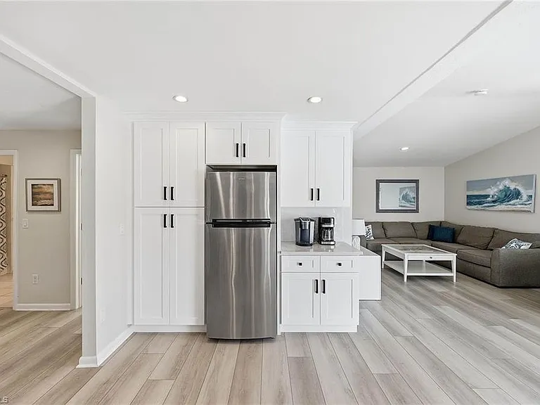 799 Caribbean Ct — Photo 9