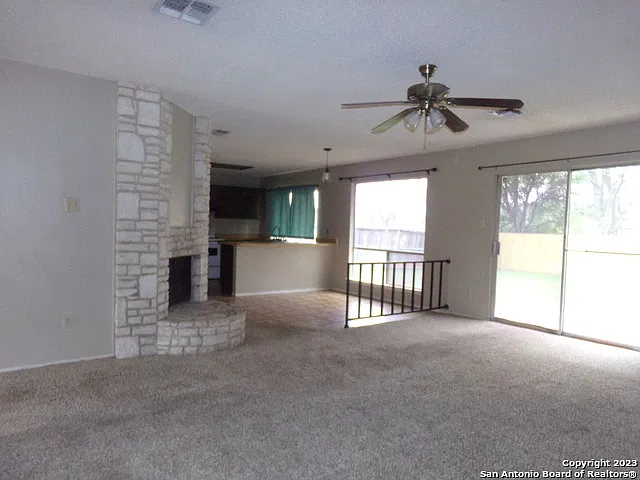 3 bed, 2.0 bath, 1181 sqft, $1,500 — Photo 4